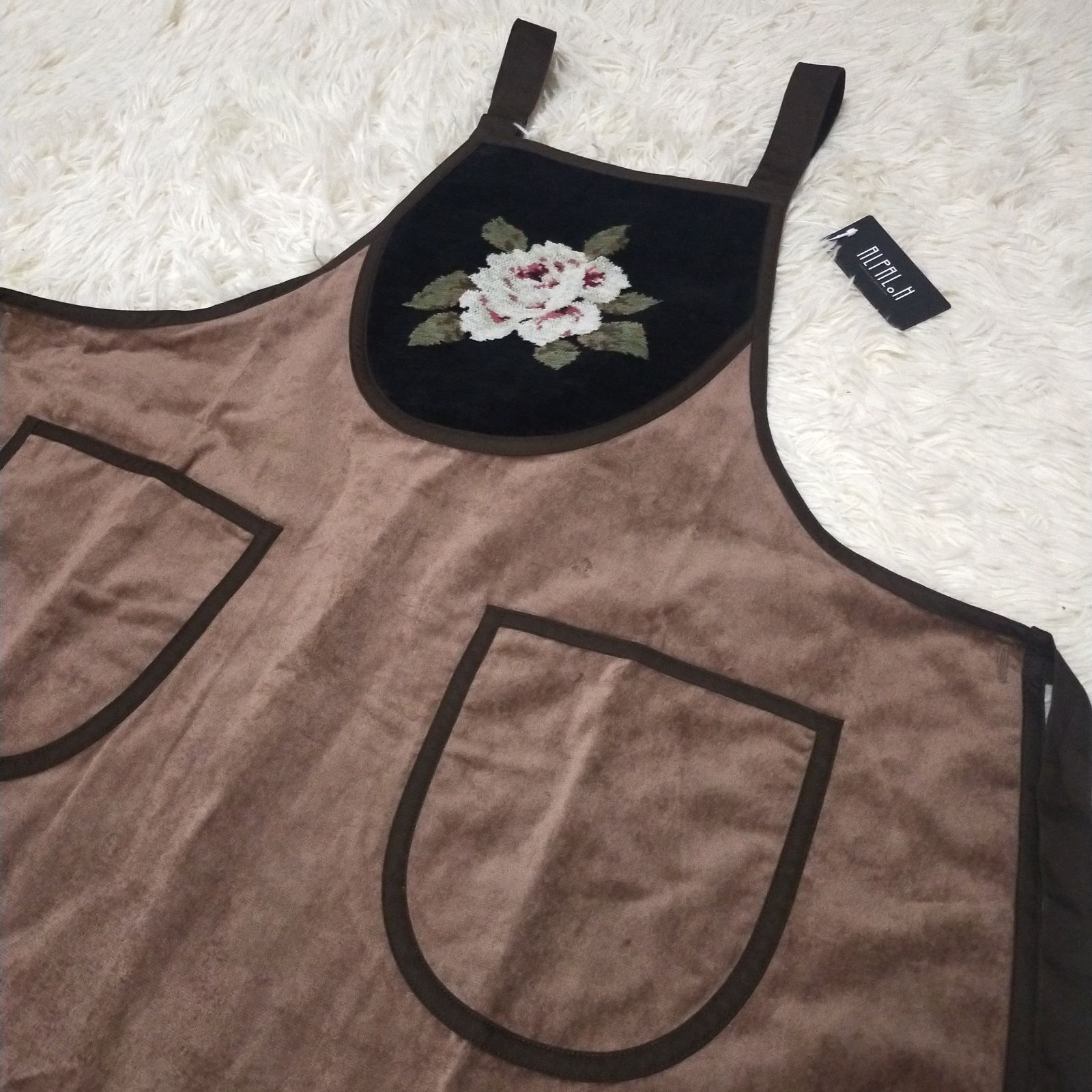 【未使用】ホットマン Hotman エプロン ブラック&ベージュ 花柄 ホットマン アルパロ HOTMAN hotman エプロン フルエプロン タオル