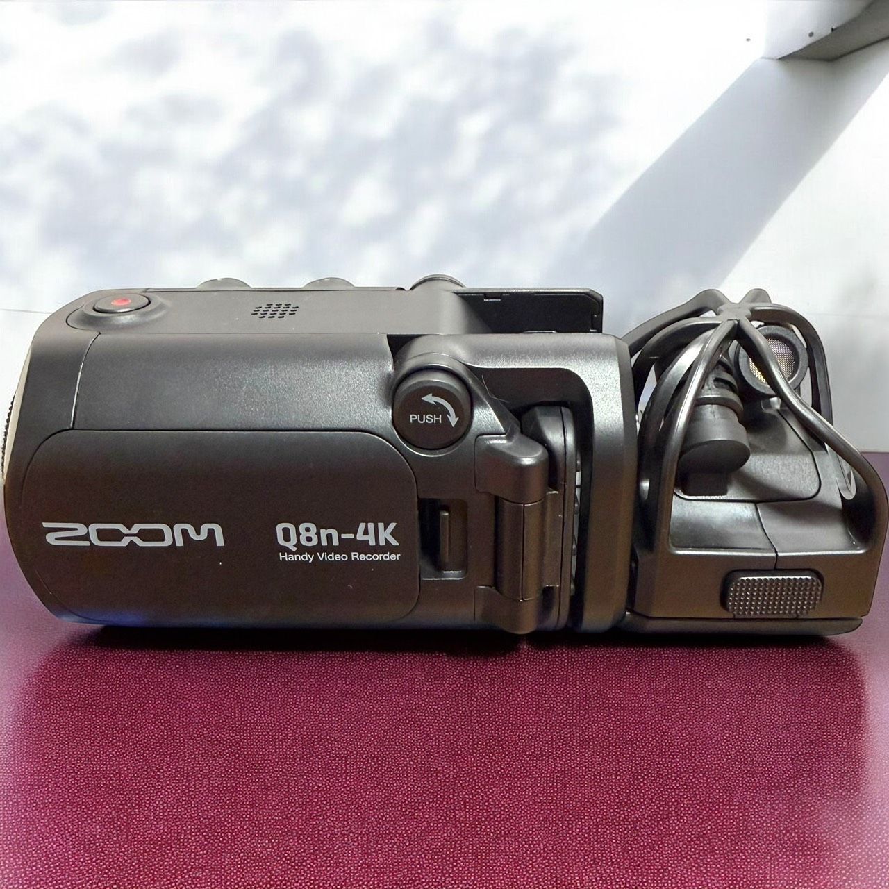 ☆送料無料 美品 ZOOM ズーム Q8n-4K ブラック 黒 ハンディビデオ