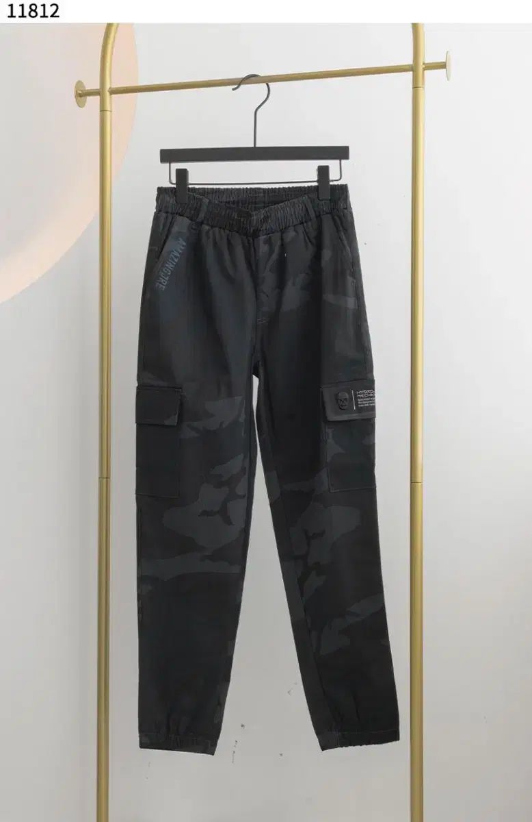 AMAZINGCRE メンズ カモ ジョガー パンツ