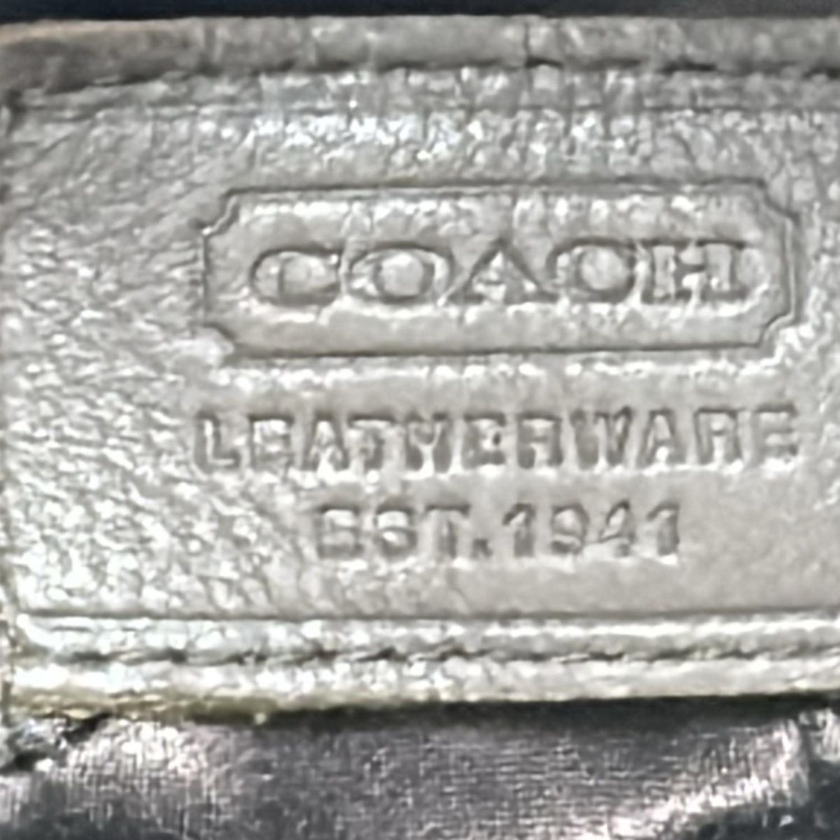 ダークブラウン×シルバー