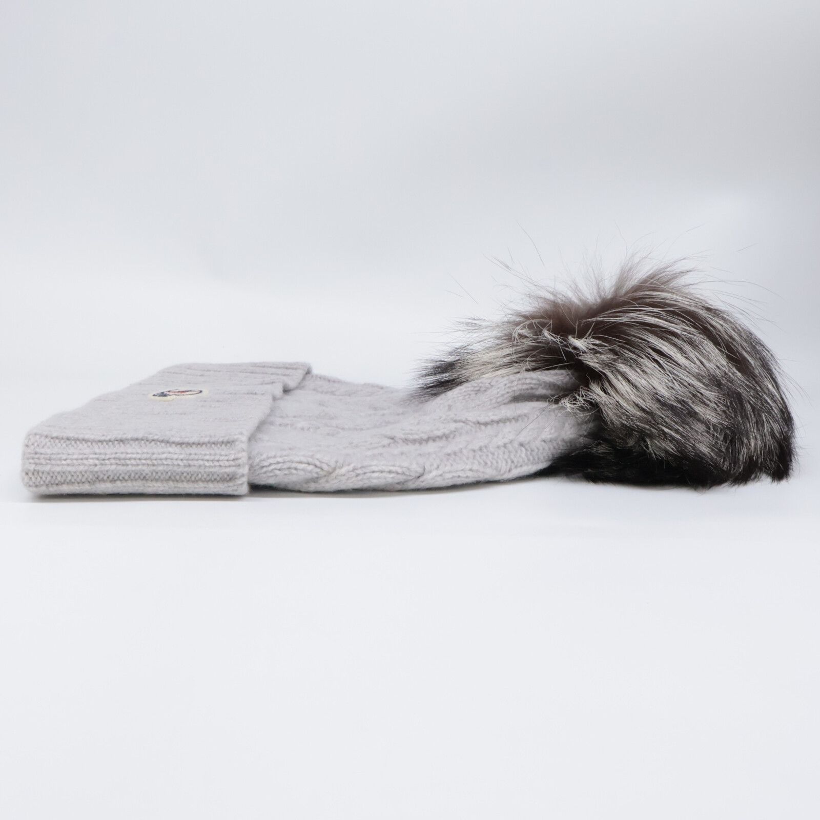 MONCLER モンクレール 【即決/国内正規】E20939960810 948AK BERRETTO