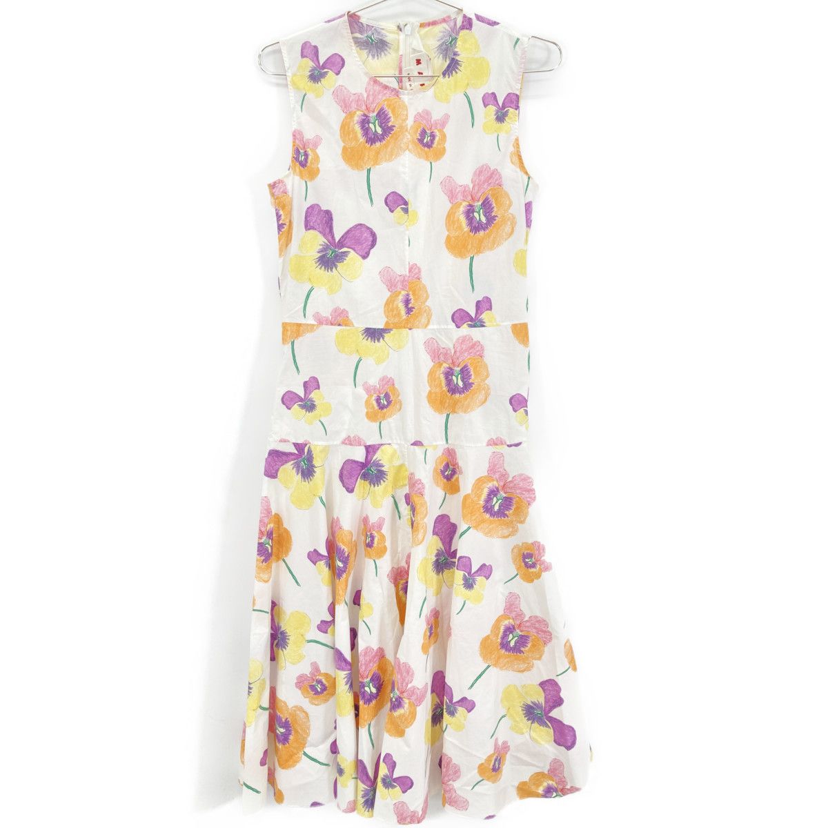 MARNI マルニ イタリア製 花柄 ノースリーブ ワンピース 38 ホワイト レディース MARNI マルニ ﾎﾜｲﾄ 花柄 ﾉｰｽﾘｰﾌﾞﾜﾝﾋﾟｰｽ 38 - メルカリ