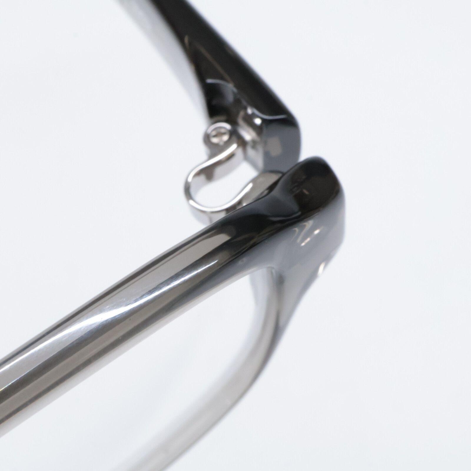 フォーナインズ