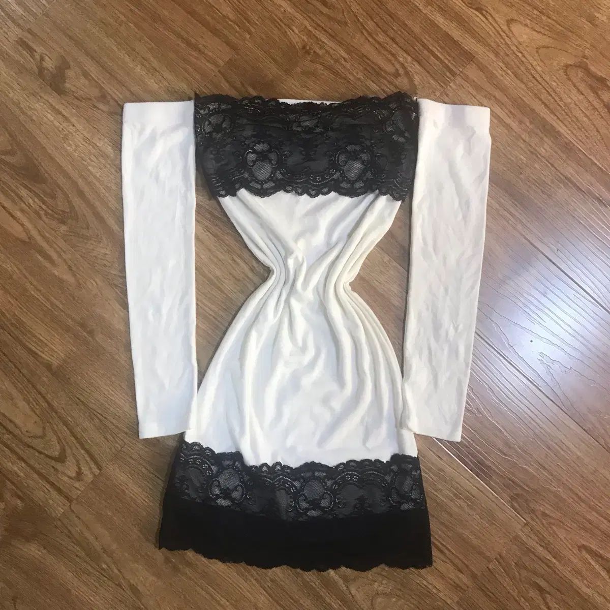 年末룩 ヴィンテージ d i a ダイヤモンド 白 レース オフショルダー ワンピース 姉ギャル