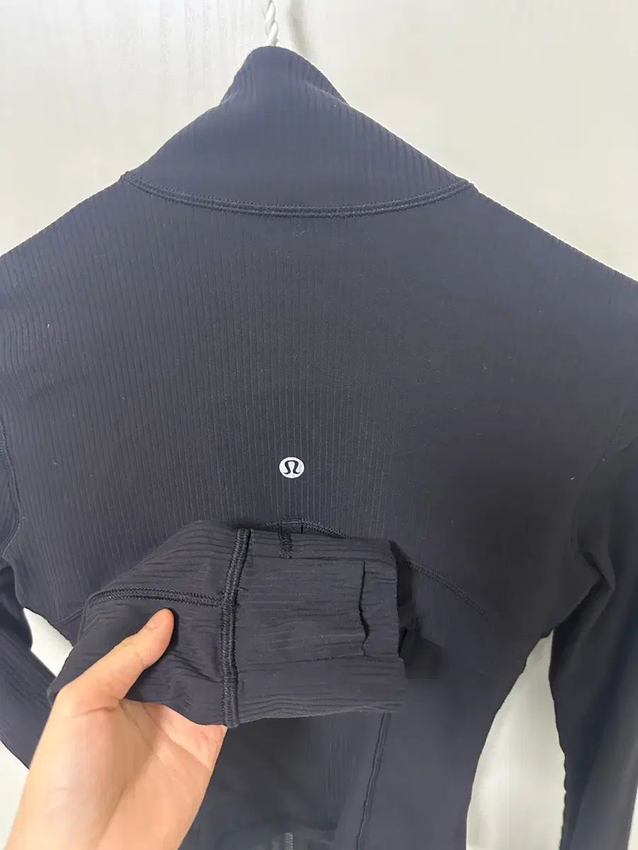  lululemon ディファイン クロップドジャケット ヨガウェア ヨガ ピラティス