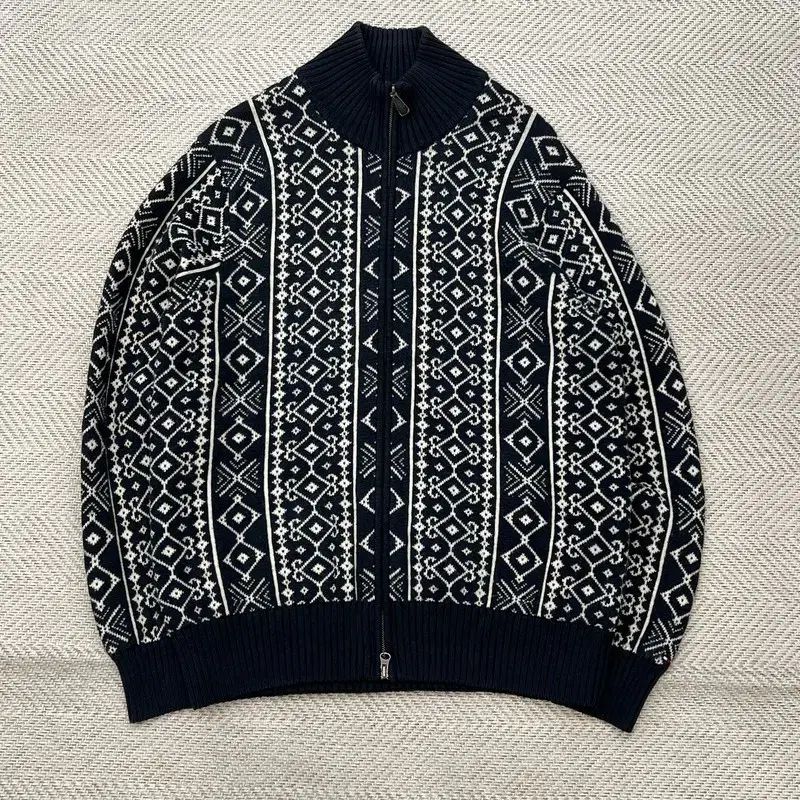 トミーヒルフィガー エスニック パータン ニット ジップアップ r2501