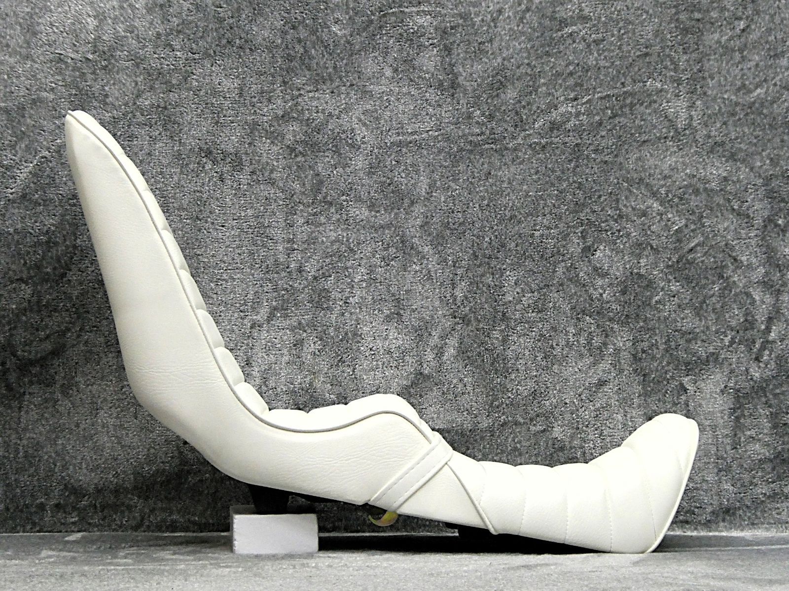 CBR400F 白皮40cm 三段シート /白 完成品WHITEホワイトNC17あんこ抜き