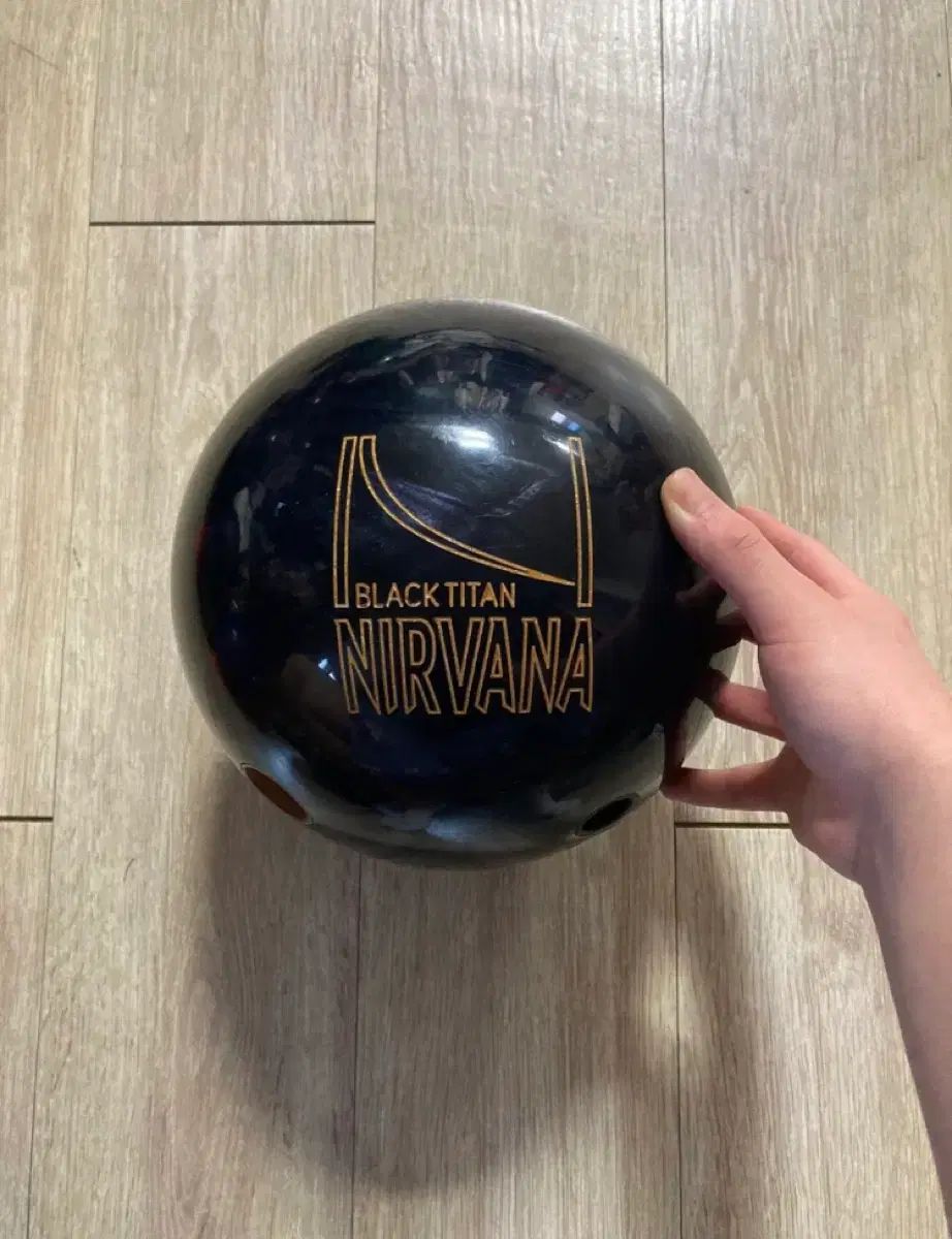 状態 s 級 ブラック タイタン NIRVANA ニルヴァーナ