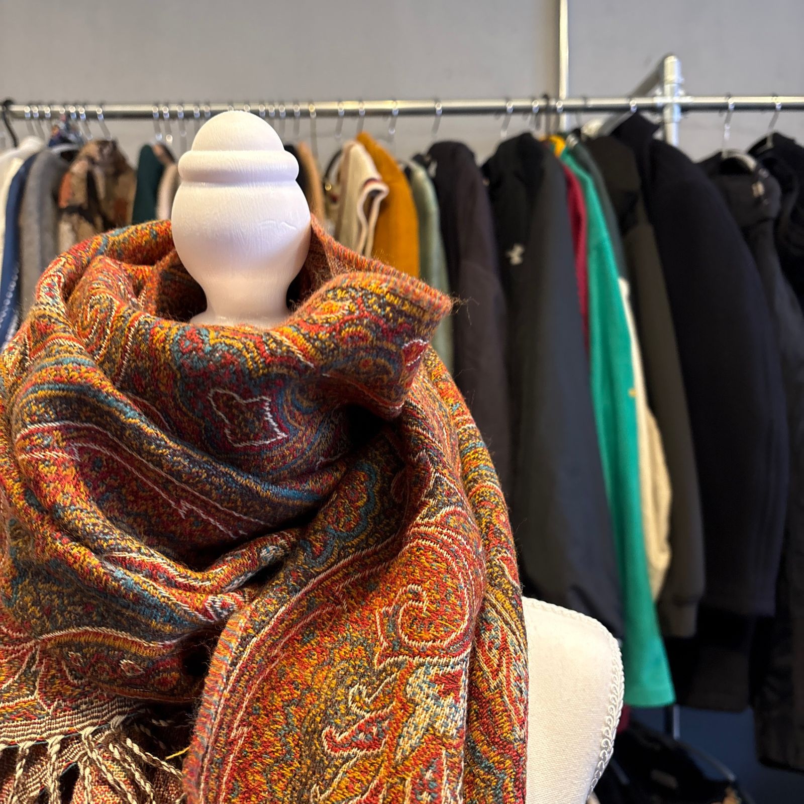 ETRO エトロ ペイズリー stole 大判 ウール 日本製 オレンジ ピンク 赤