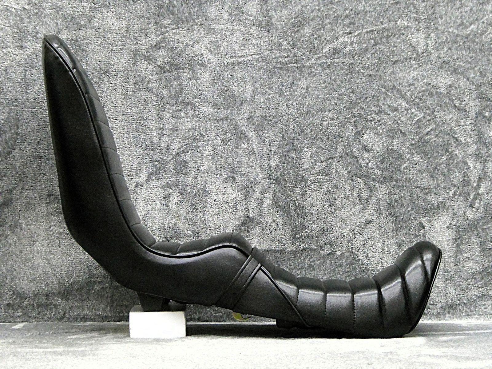 CBR400F 黒皮40cm 三段シート/完成品BLACKブラック黒NC17あんこ抜き