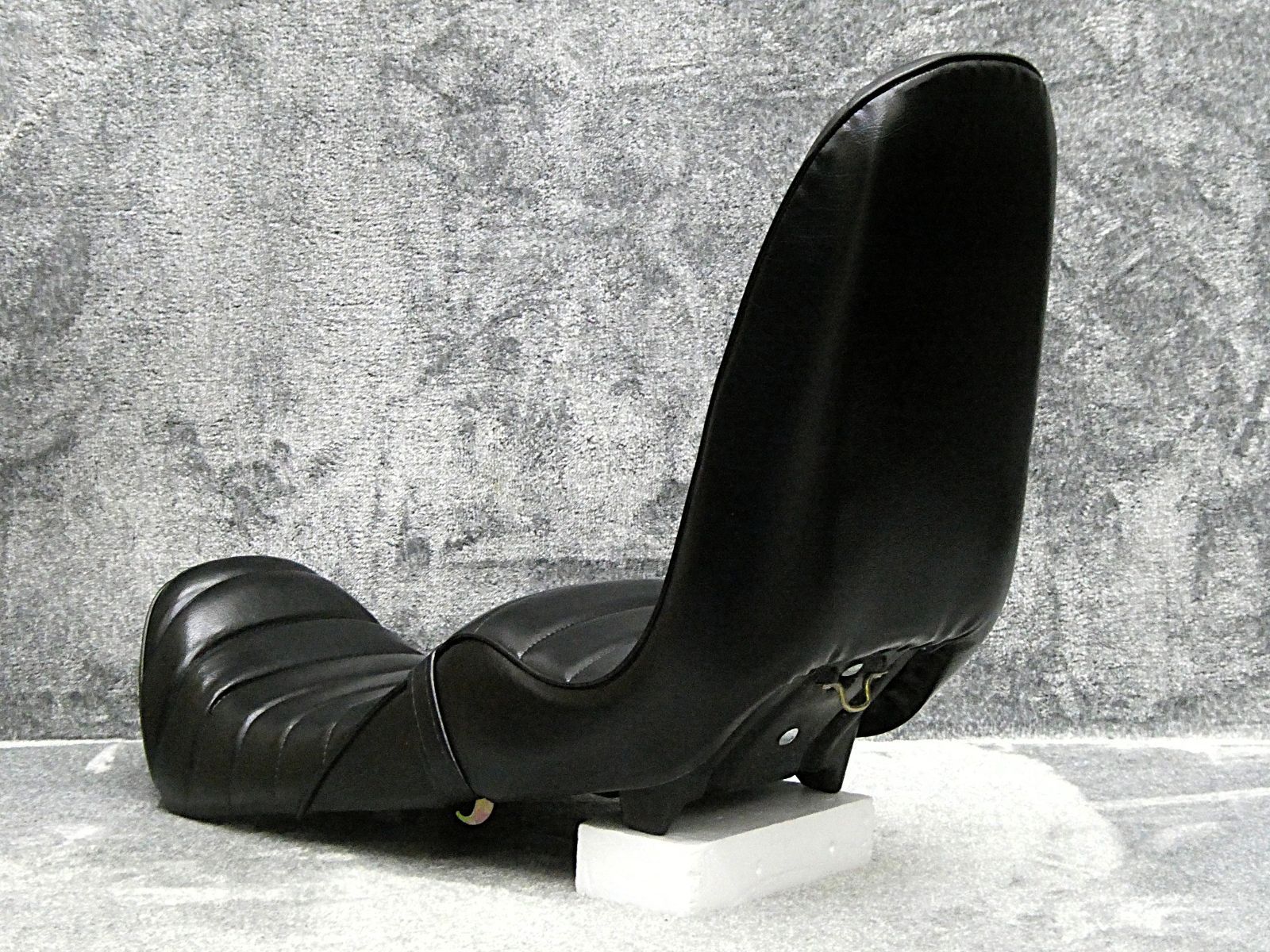 CBR400F 黒皮40cm 三段シート/完成品BLACKブラック黒NC17あんこ抜き