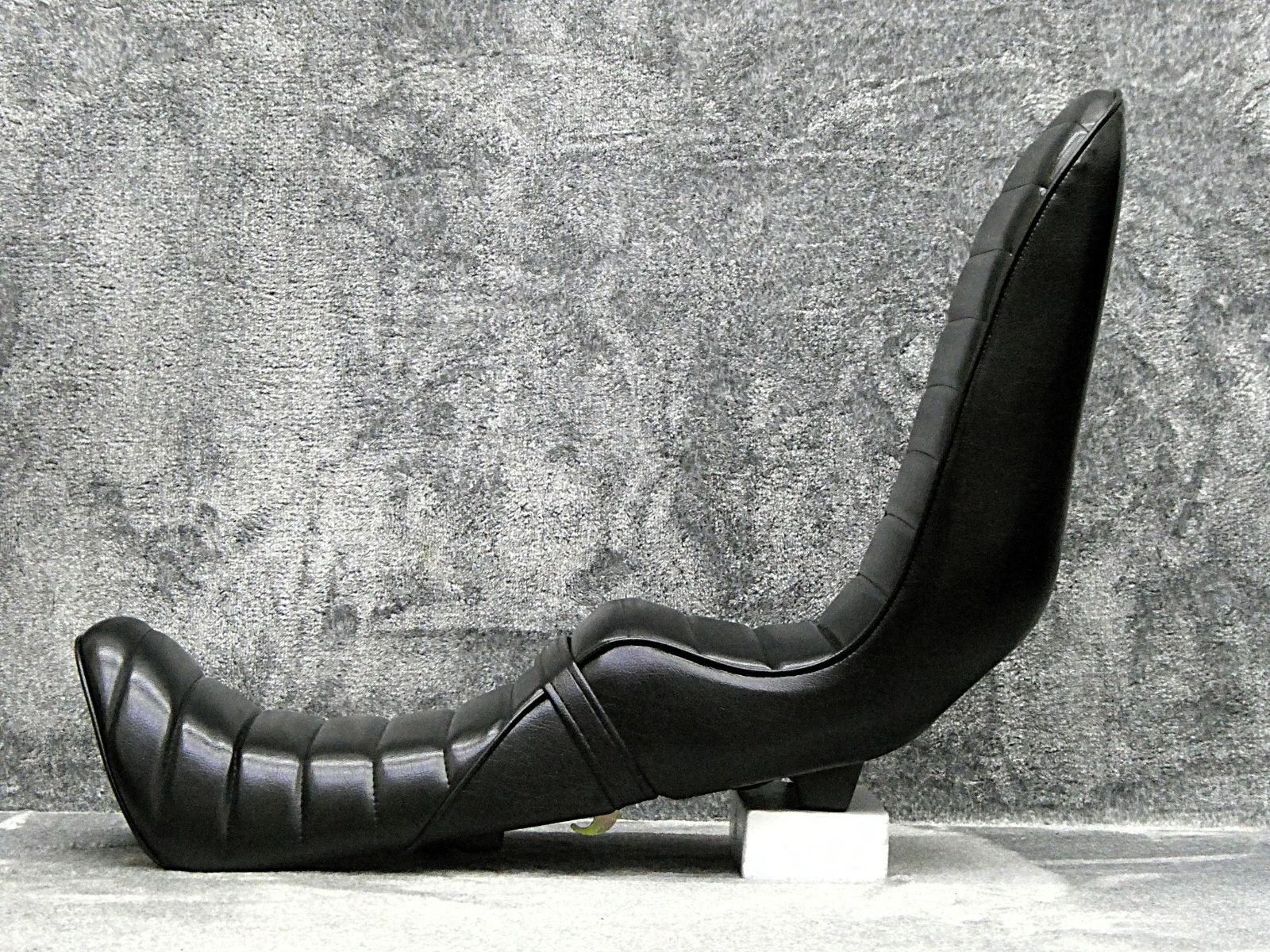 CBR400F 黒皮40cm 三段シート/完成品BLACKブラック黒NC17あんこ抜き