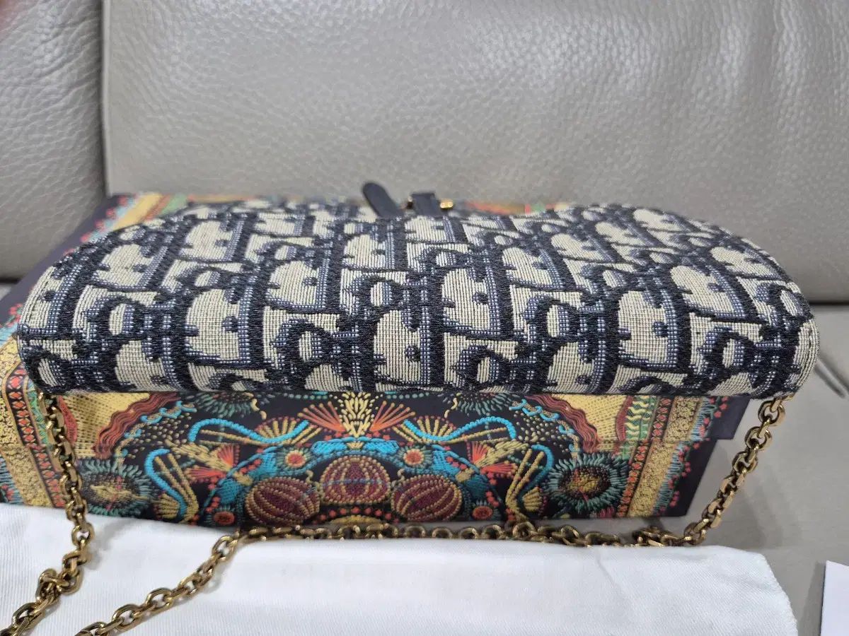 ディオール オブリーク