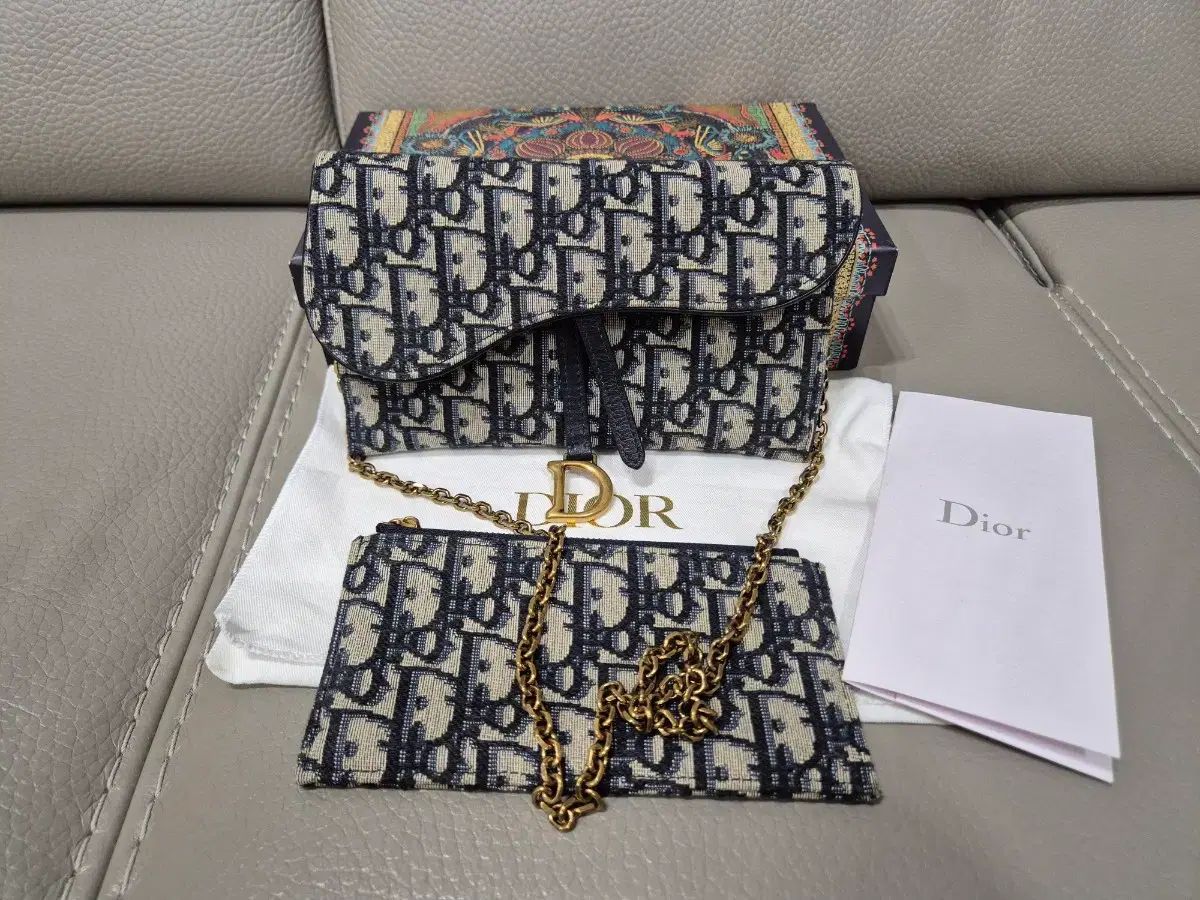 ディオール オブリーク サドル woc チェーンバッグ