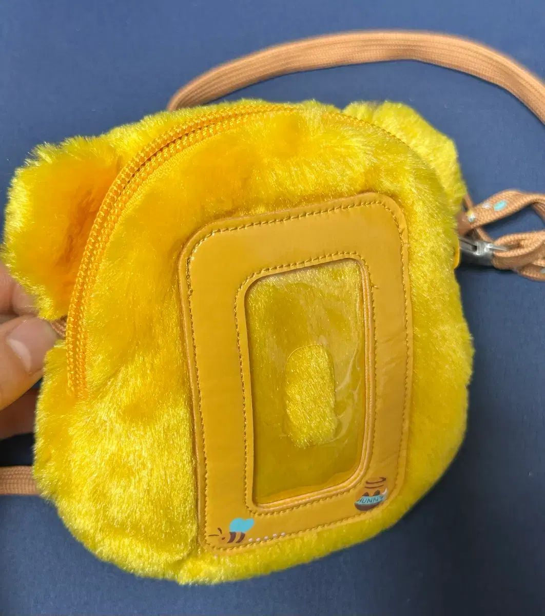 TOKYO 東京 ディズニー ぬいぐるみ くまのプーさん カードウォレット クロスバック