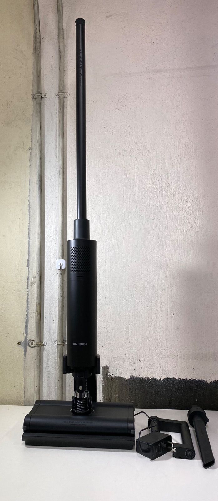 j310 BALMUDA バルミューダ C-E100-BK 掃除機 黒 2020年製 動作確認