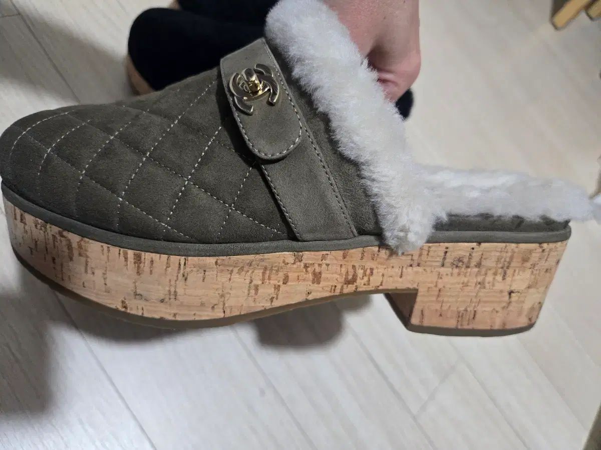 スリッパ ファー