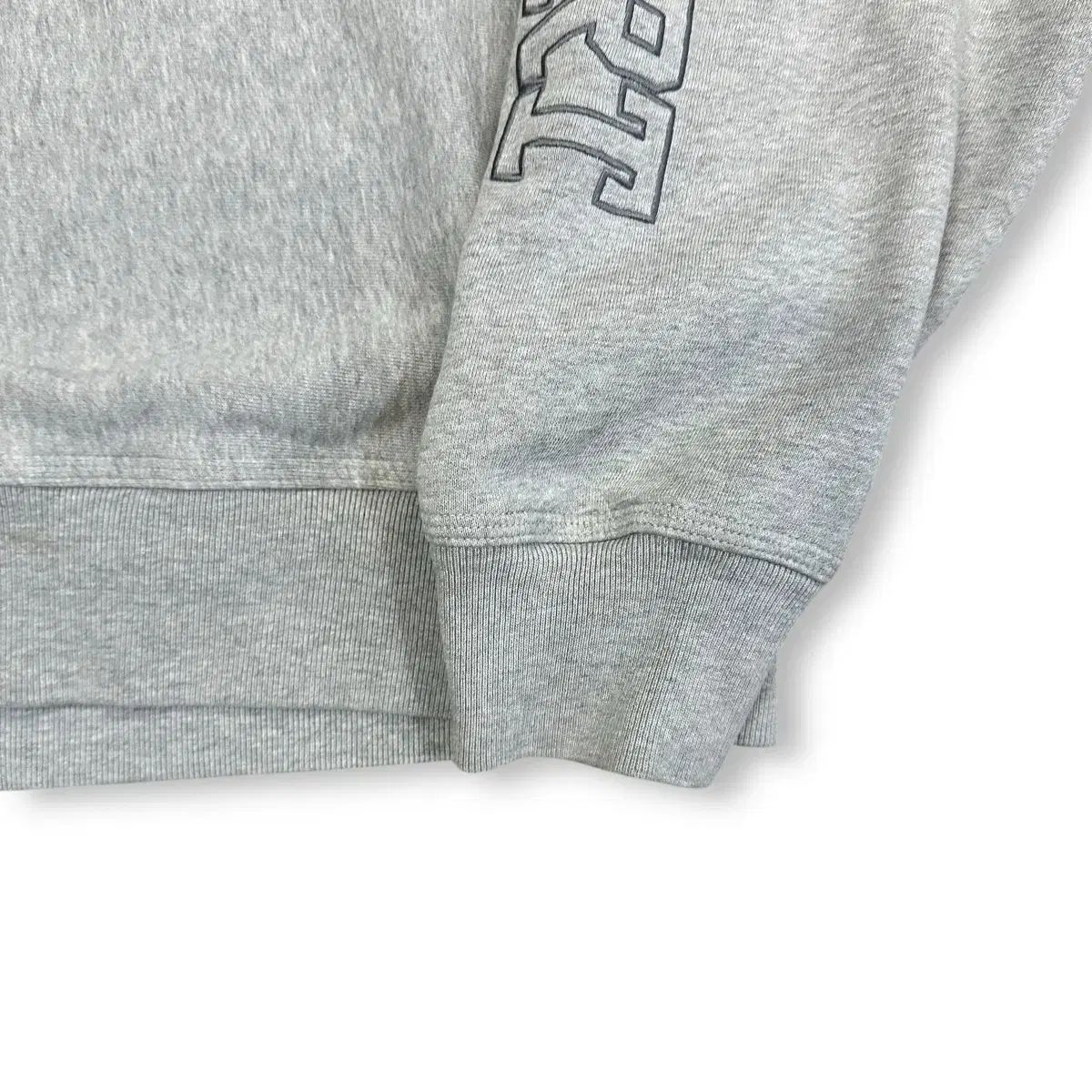 STUSSY スポーツ スウェット グレー - メルカリ