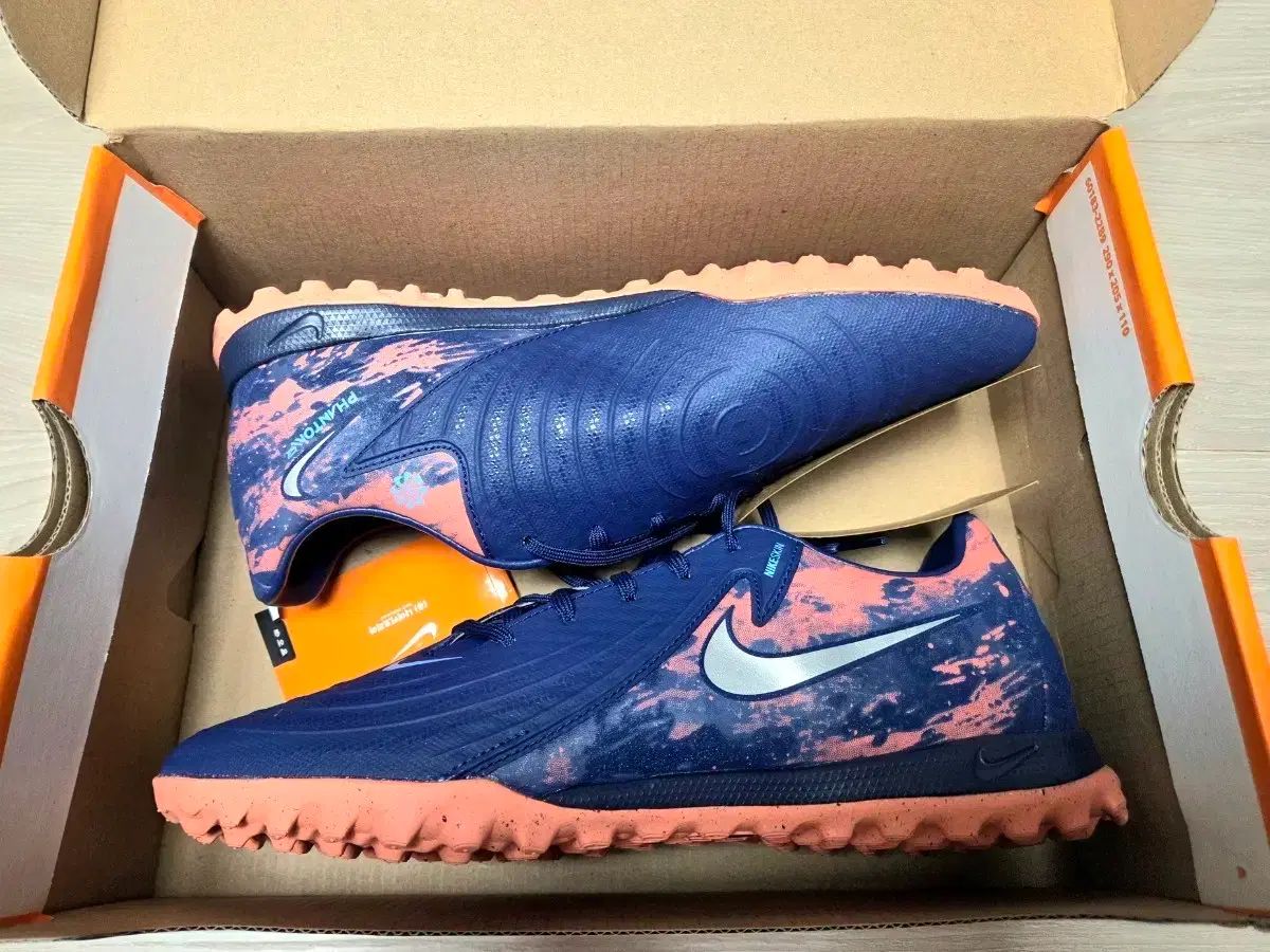 ナイキ ファントムGX2 エリング ハーランド 注文 サッカーシューズ