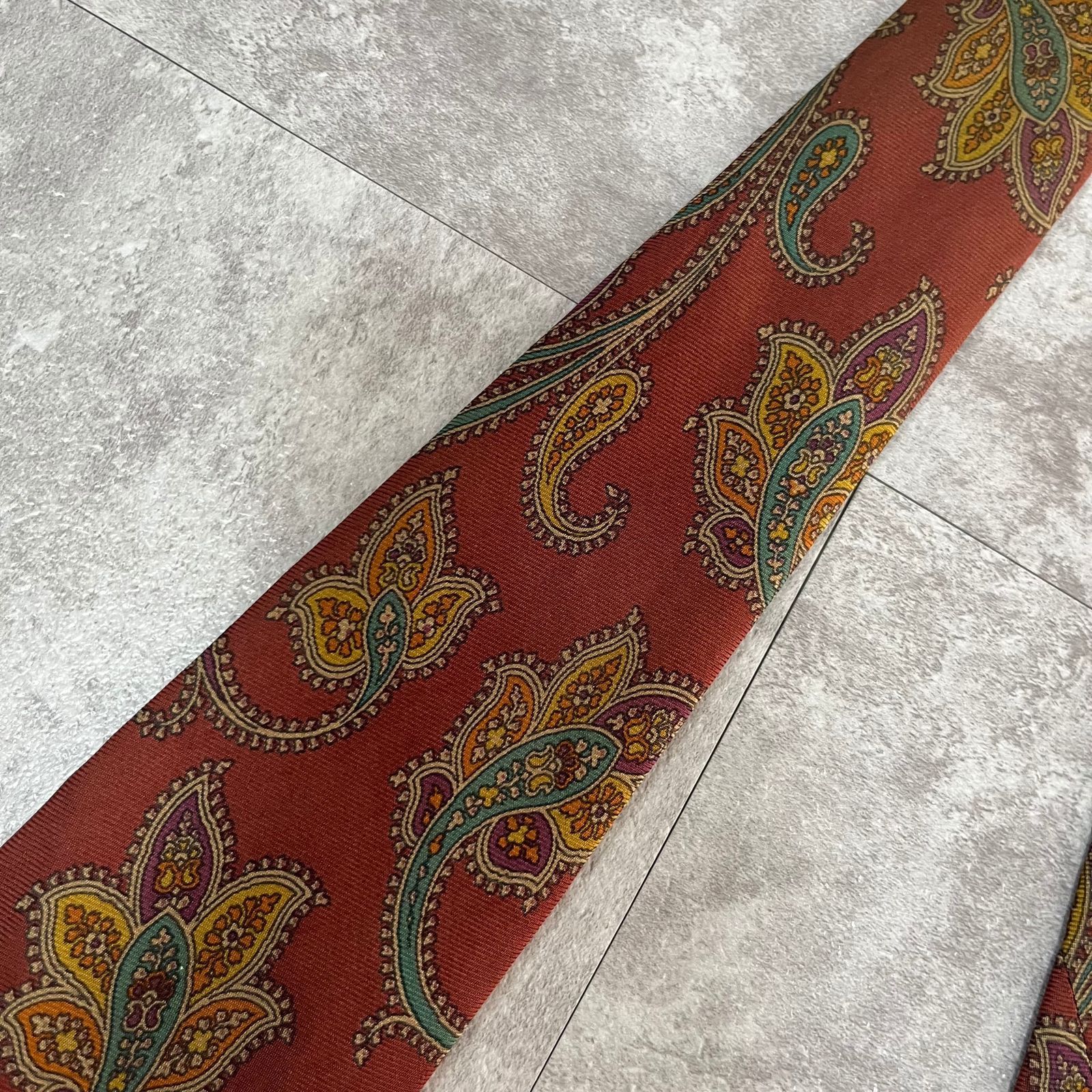 Christian Dior】ペイズリー柄ネクタイ レッド - メルカリ