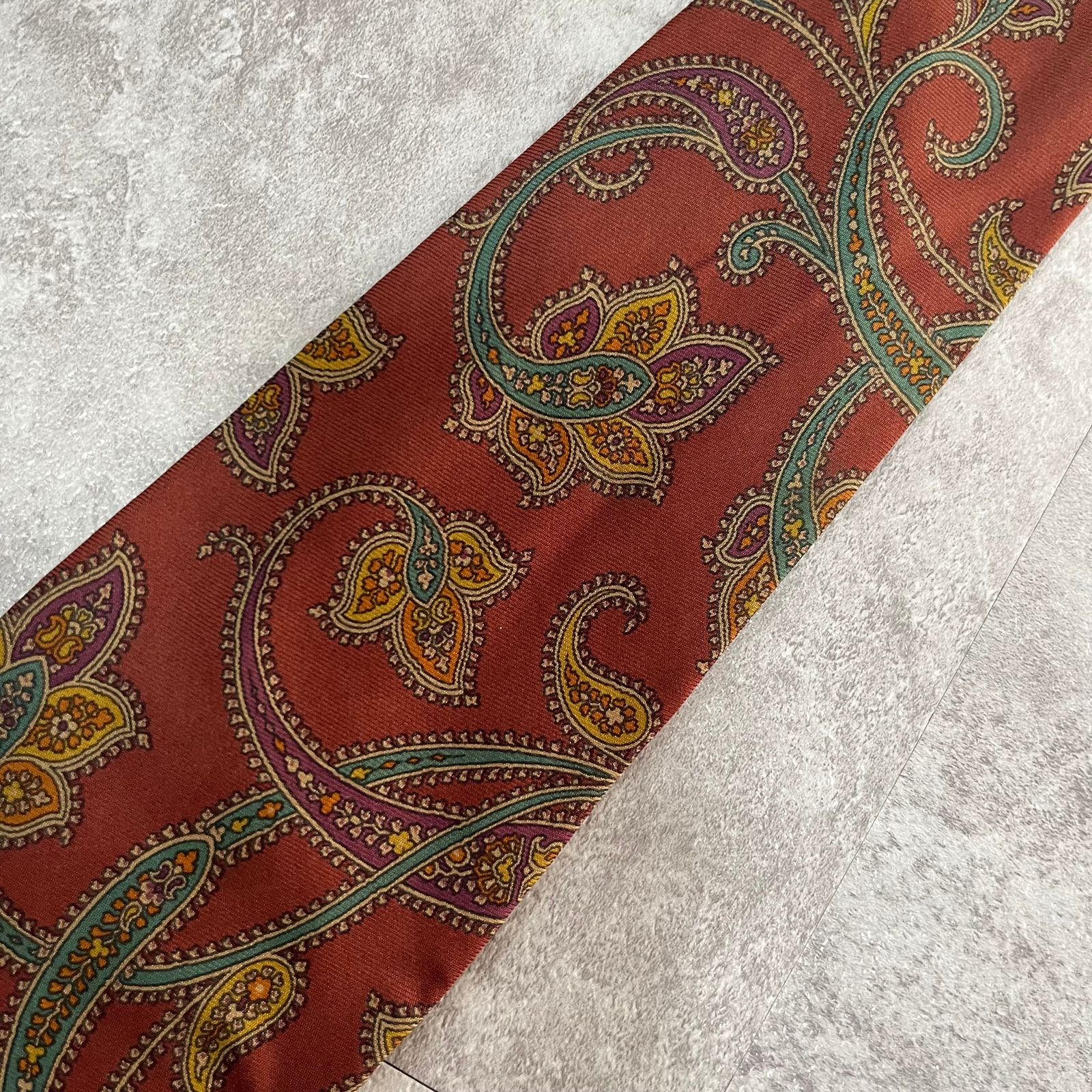 Christian Dior】ペイズリー柄ネクタイ レッド - メルカリ