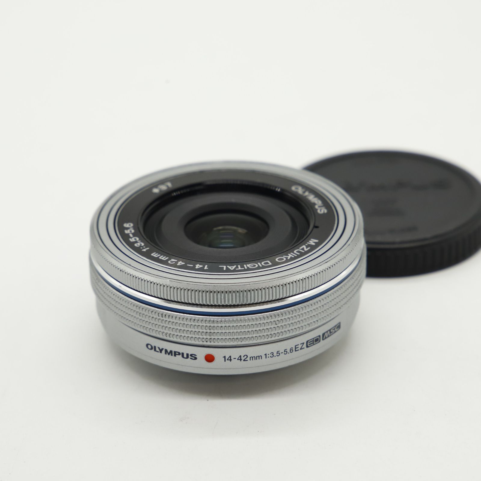 □良品□ OLYMPUS 電動式パンケーキズームレンズ M.ZUIKO DIGITAL ED