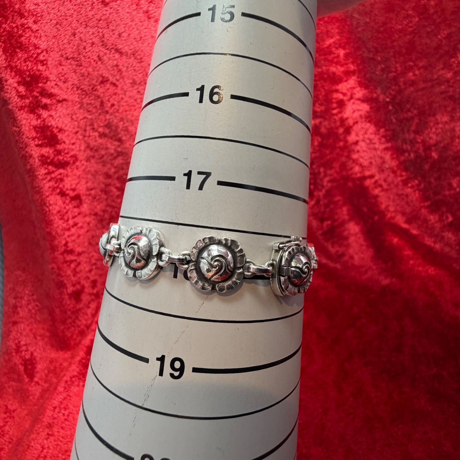 ジョージジェンセン