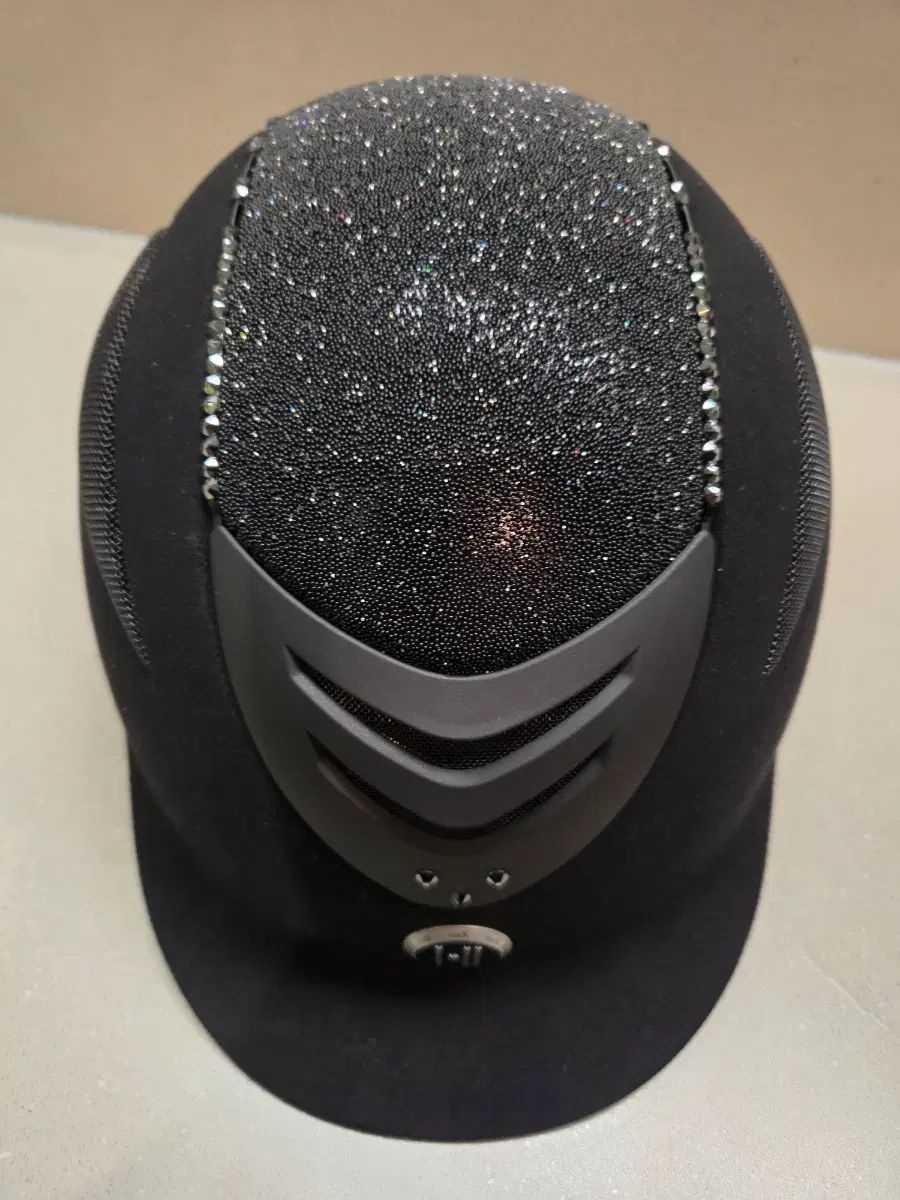 ONE K Defender 乗馬 ヘルメット SWAROVSKI スワロフスキー
