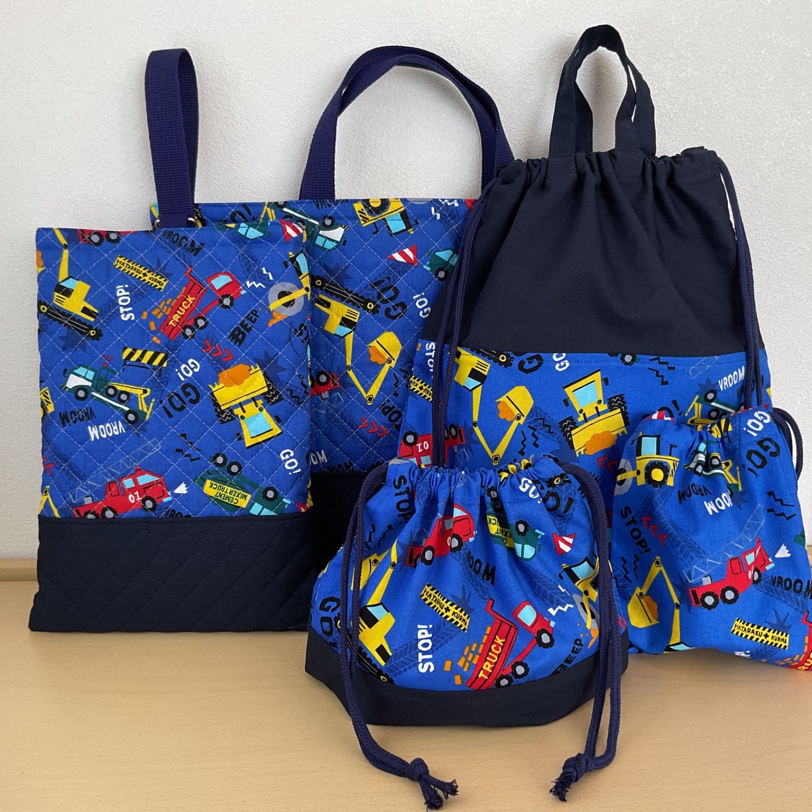 りんこ ハンドメイド レッスンバッグ お着替え袋 お弁当袋 コップ袋 りんこ ハンドメイド レッスンバッグ お着替え袋 お弁当袋 コップ袋