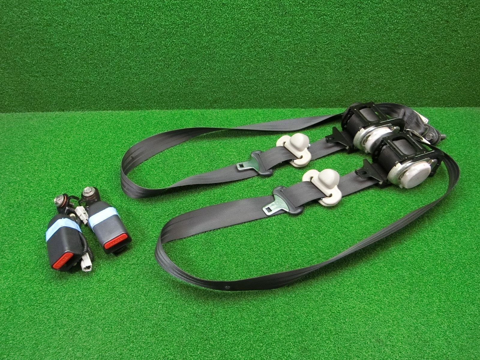 12781 ホンダ N BOX JF 1 2 フロント シートベルト 左右セット キャッチ 6227518 6227519