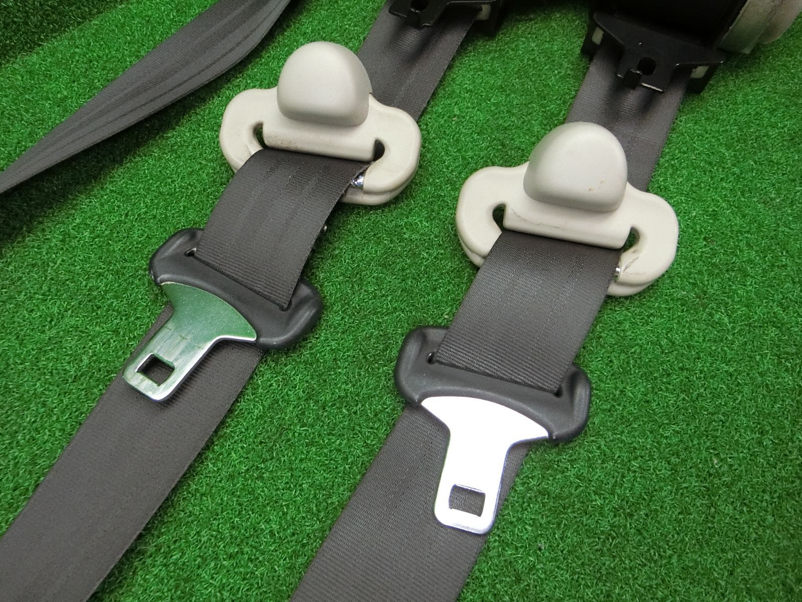 12781 ホンダ N BOX JF 1 2 フロント シートベルト 左右セット キャッチ 6227518 6227519