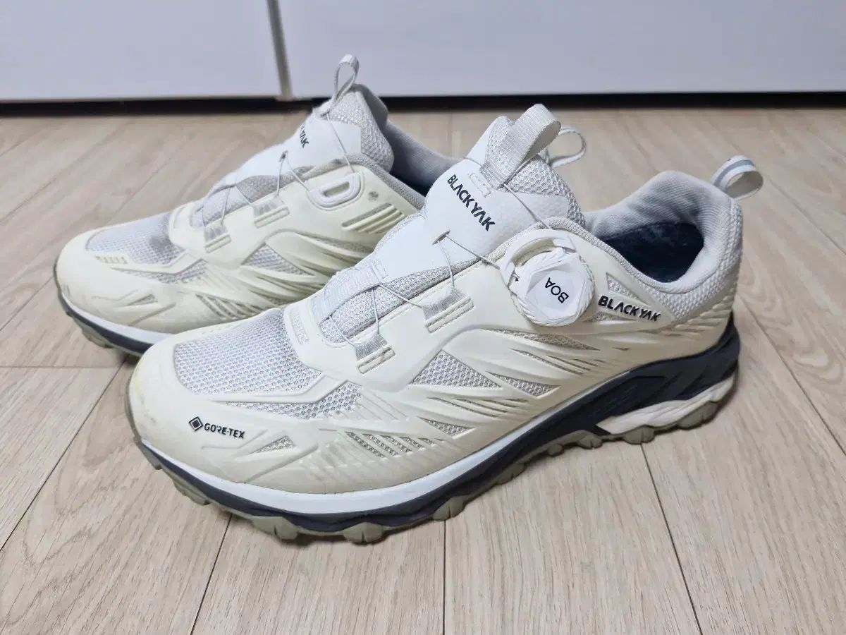 ブラックヤク GORE-TEX トレッキングシューズ 登山靴 270 mm ブラック