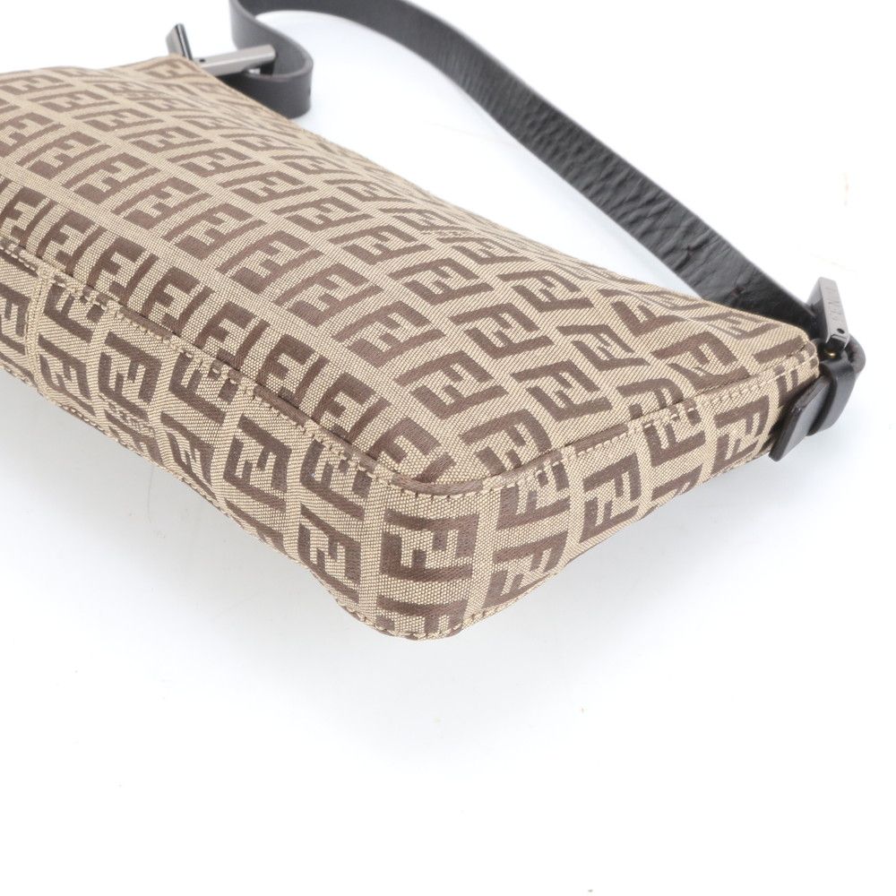 極美品 フェンディ ズッキーノ 8BR042 レザー ショルダーバッグ 肩掛け