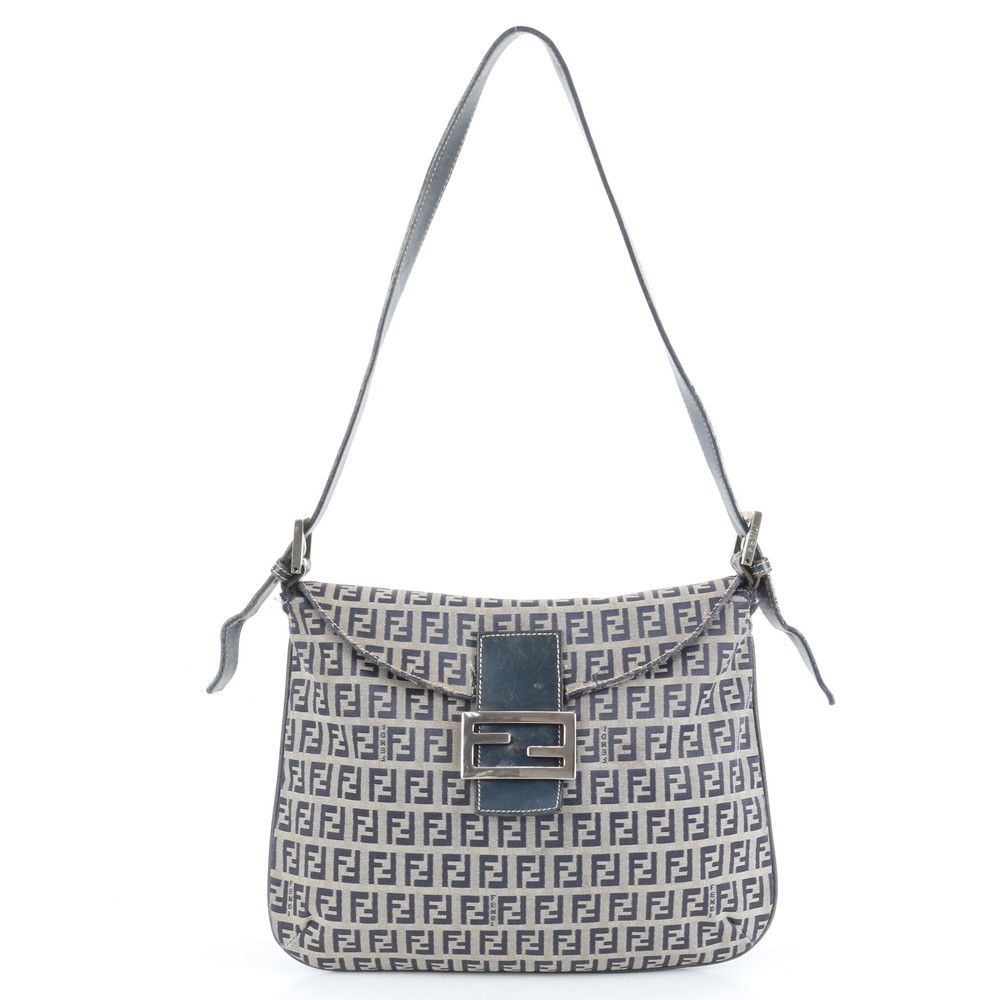 美品 フェンディ マンマバケット ショルダーバッグ ズッキーノ FF レザー 美品 フェンディ マンマバケット ショルダーバッグ ズッキーノ FF