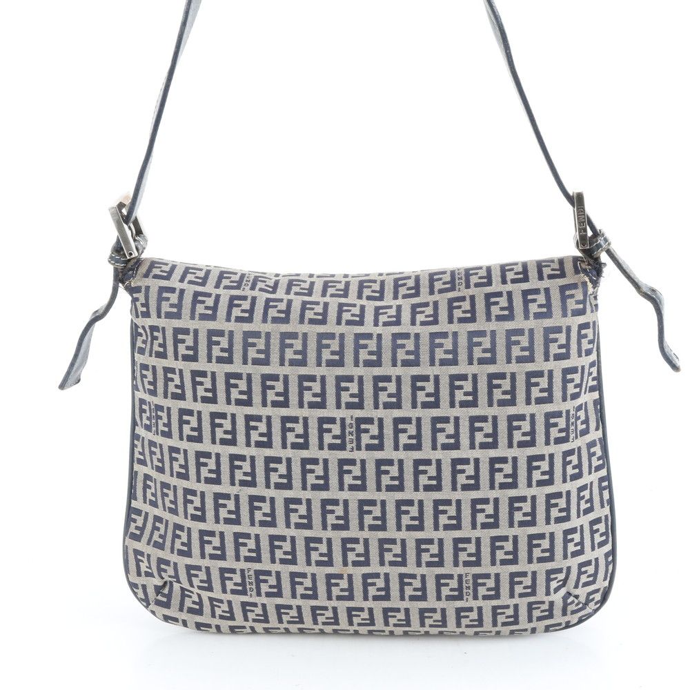 【美品】フェンディ マンマバケット ズッキーノ ショルダーバッグ ネイビー FENDI(フェンディ) ズッキーノ マンマバケット/ワンショルダーバッグ