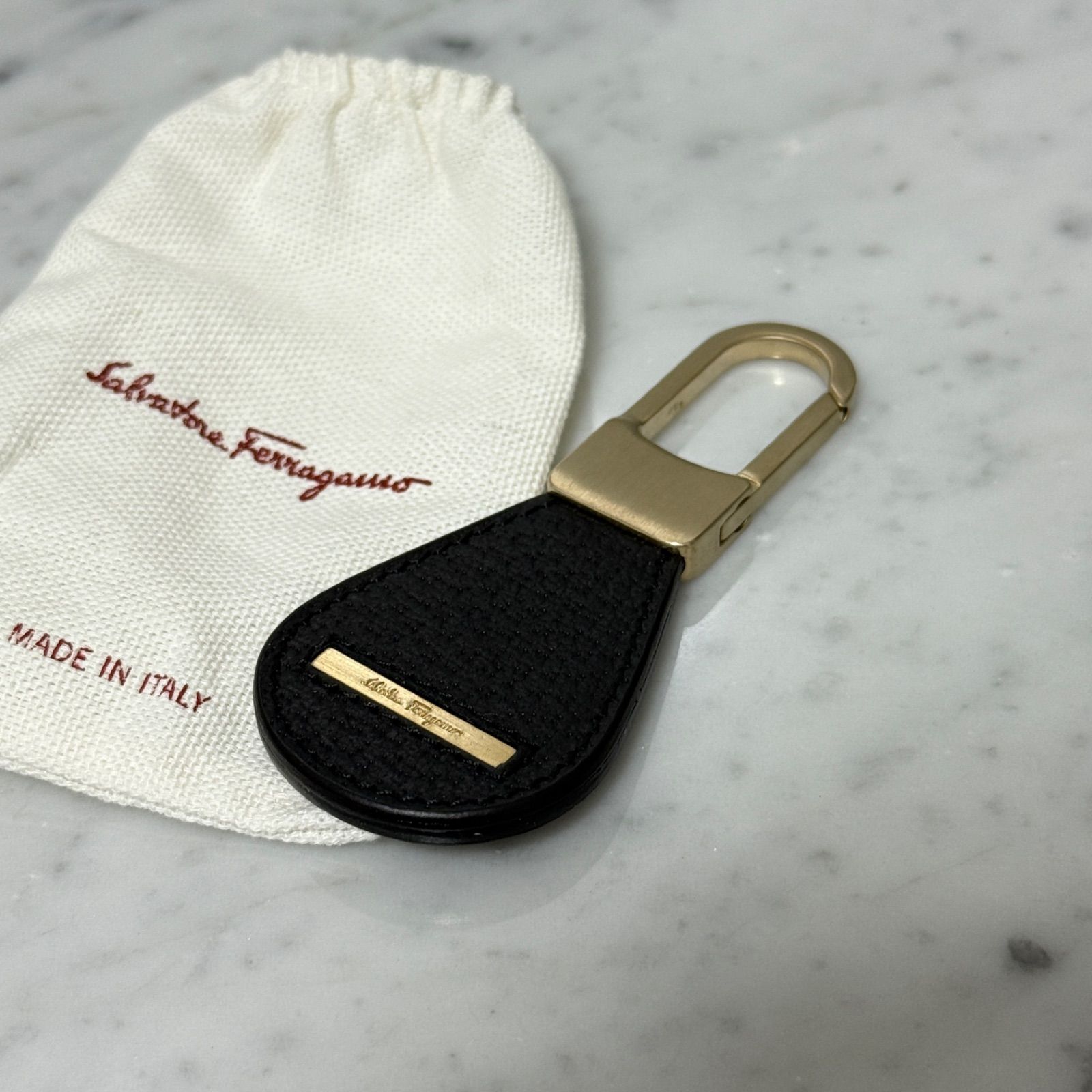 イタリア製 美品 Salvatore Ferragamo サルヴァトーレフェラガモ 