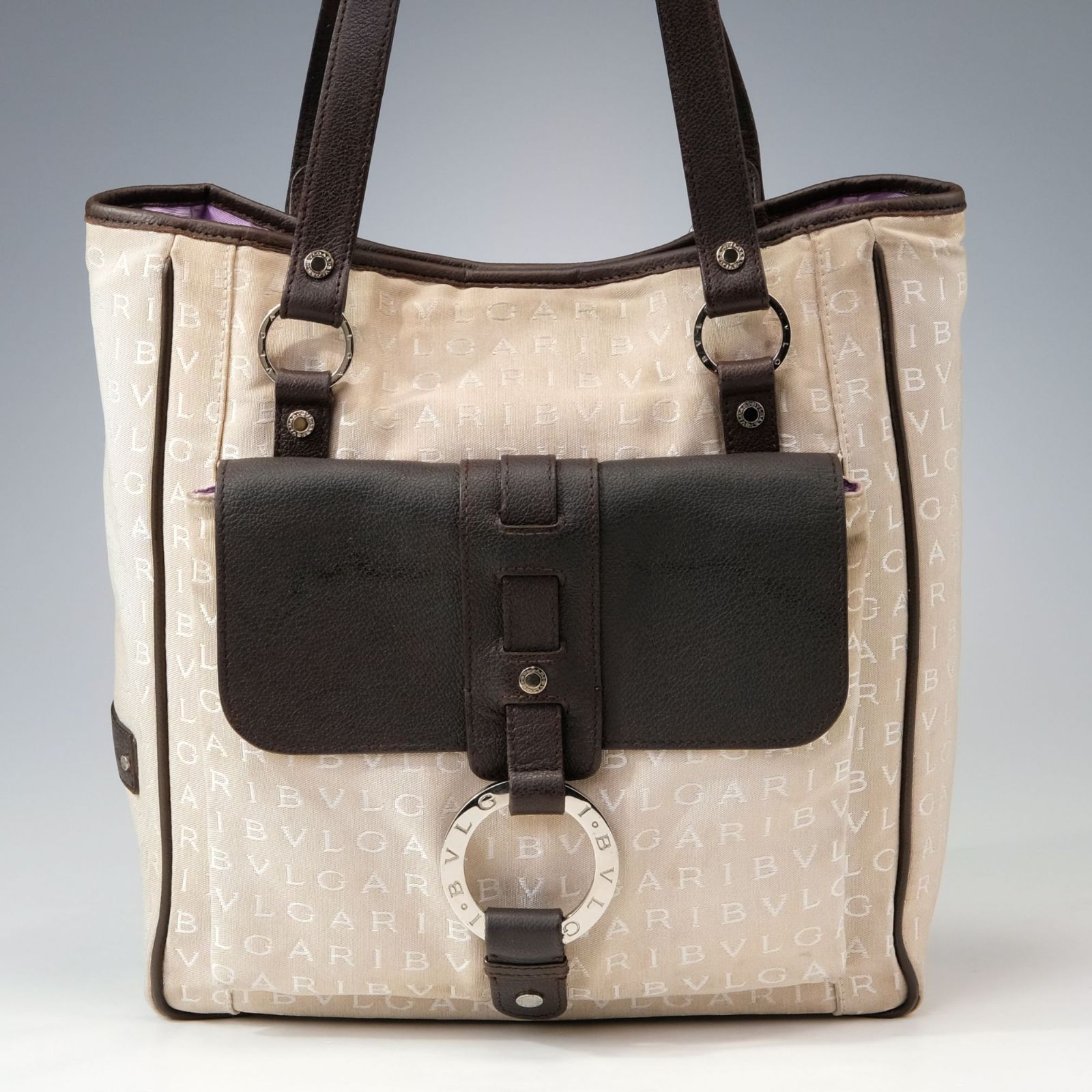 【A4可】BVLGARI トートバッグ　レザー　キャンバス　ロゴマニア　ロゴ金具 BVLGARI ブルガリ ロゴマニア トートバッグ ベージュ レザー