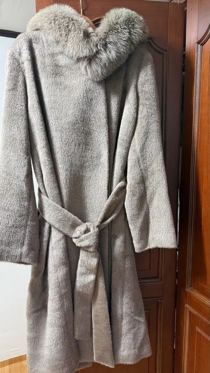 THE IZZAT アルパカコート ジゴット スタイル