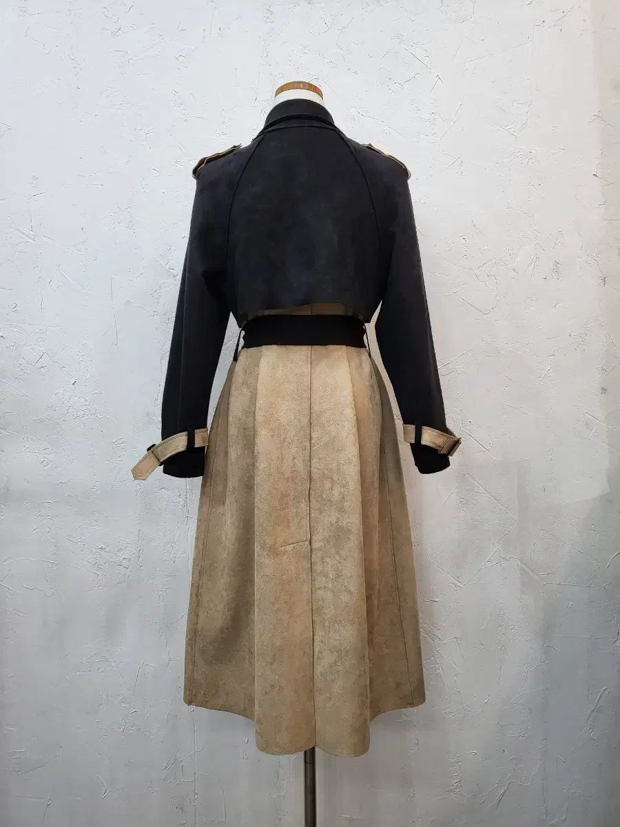 ロングトレンチコート