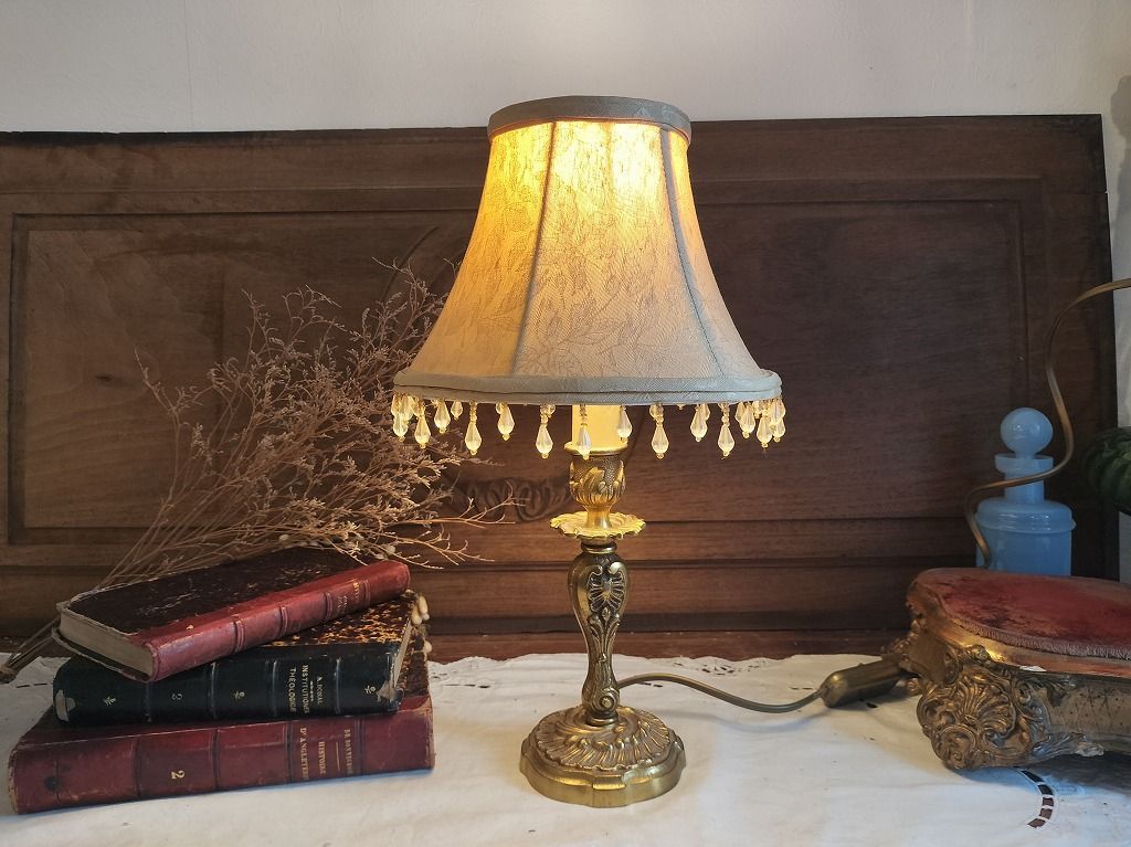 フランス アンティーク 装飾付き ブロンズ 卓上ランプ 布シェード付き 照明 ライト