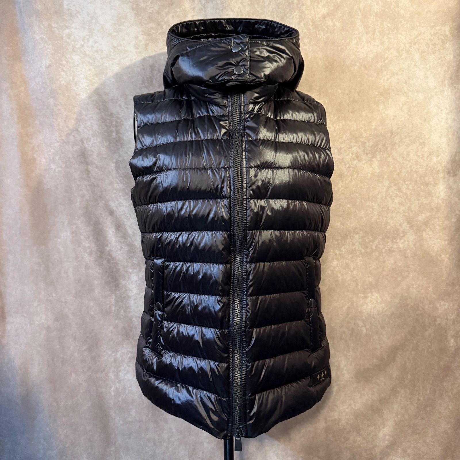 フーデッドベスト