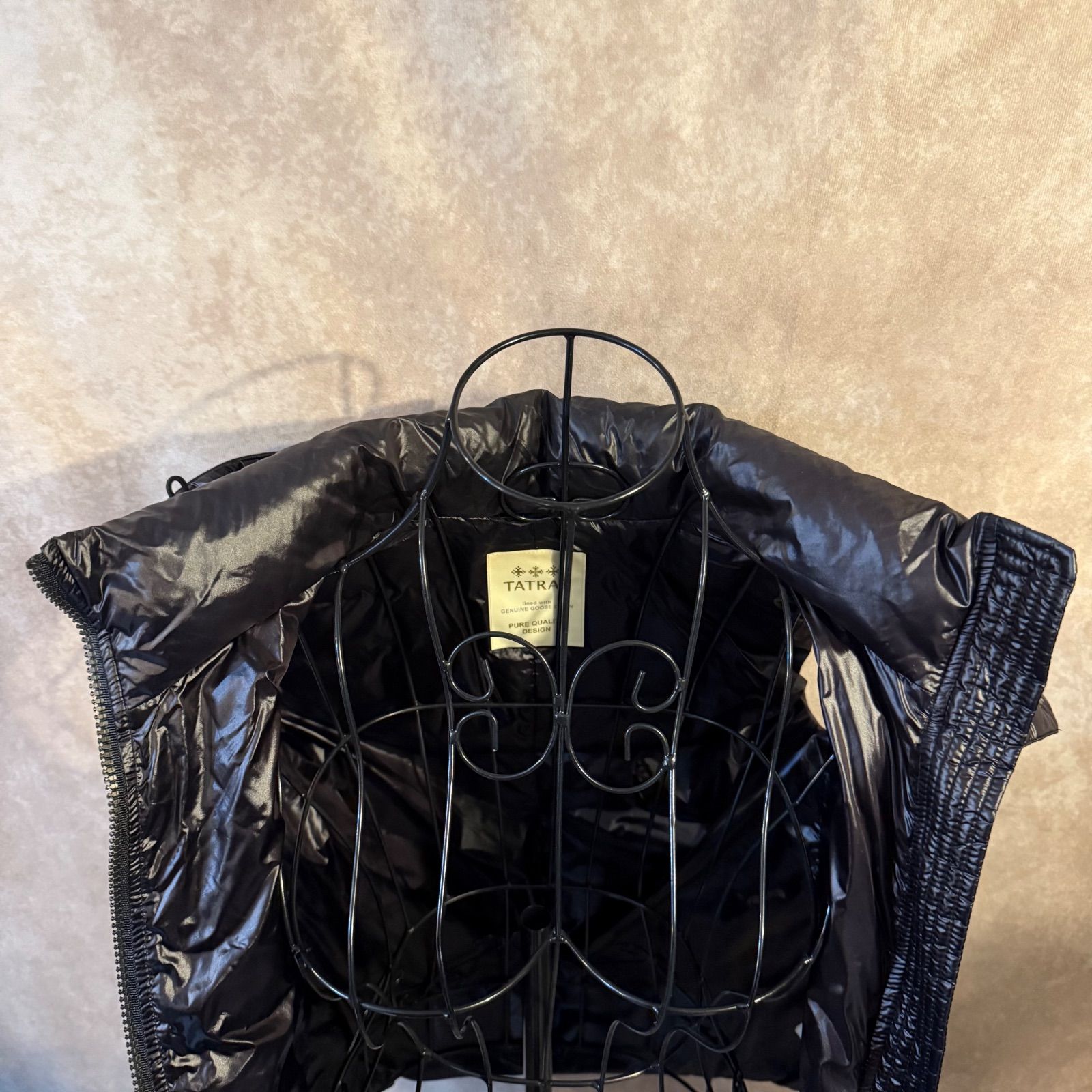 フーデッドベスト ブラック