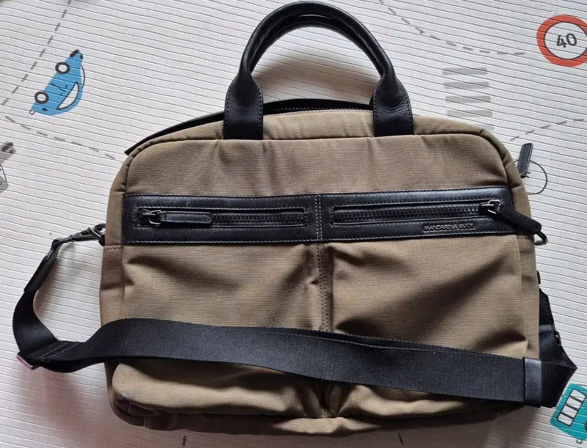 マンダリナダック ノートブック 書類 バッグ