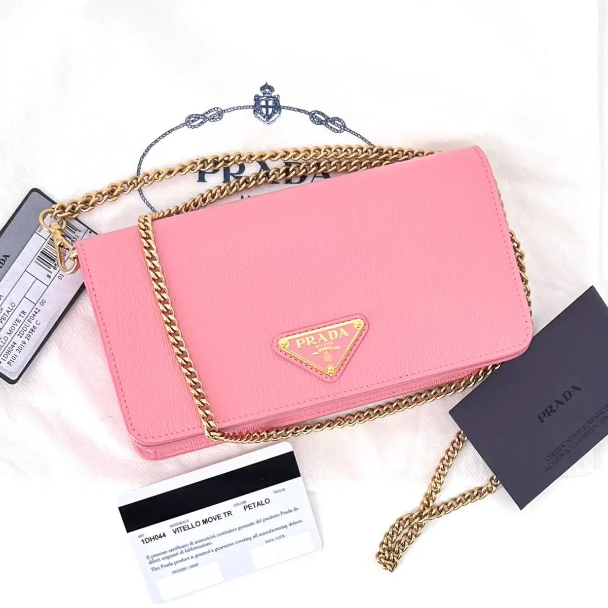 プラダ　PRADA　近年モデル　クロップド　スウェット　ピンク　三角ロゴ プラダ PRADA 近年モデル クロップド スウェット ピンク 三角ロゴ