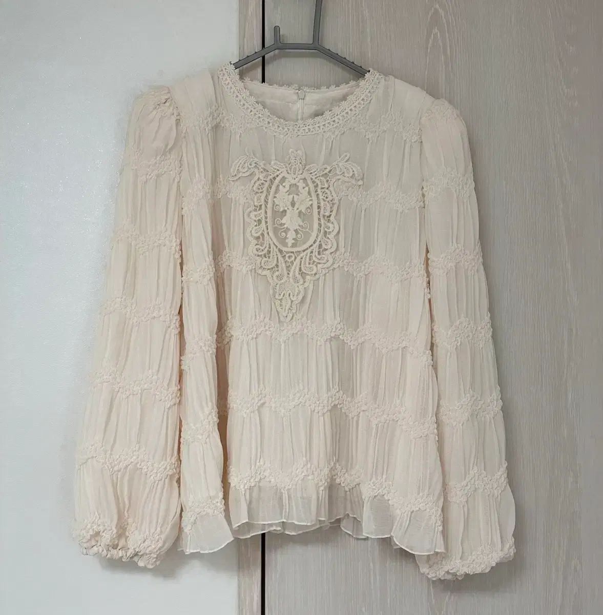 日曜日まで バイシーニ製作 マランレース セットアップ クリーム