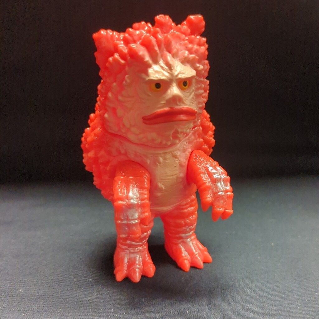MAXTOY ミニソフビ怪獣倉庫シリーズ 隕石怪獣ガラモン/レッド - メルカリ