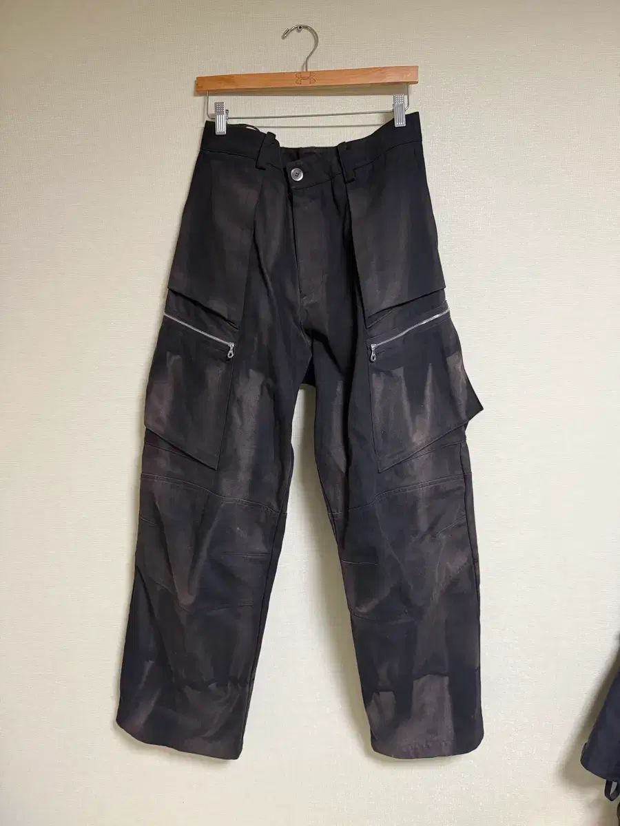 Lljiyongkim マルチポケット スラックス