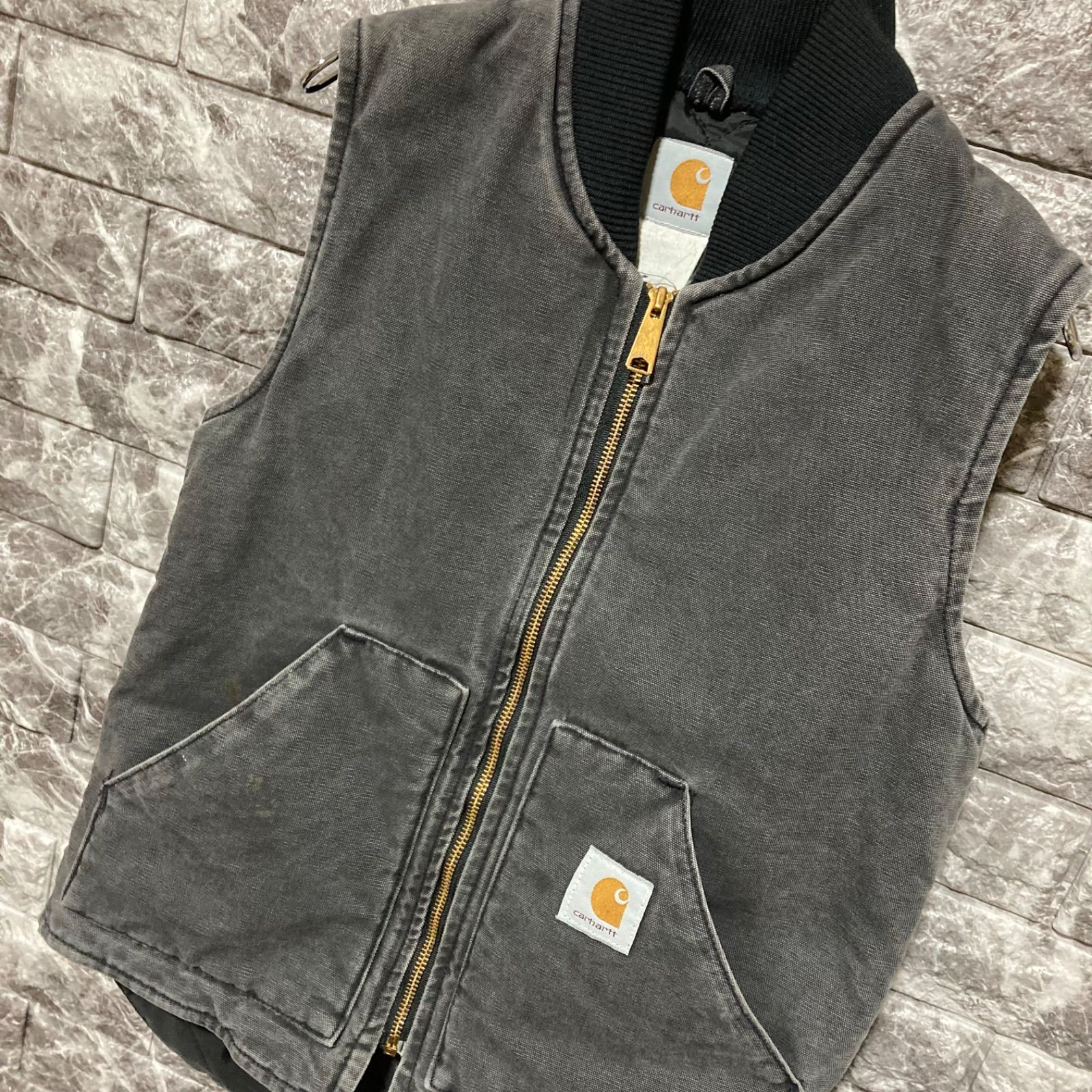 USA製腰ゴムCarharttduckvestカーハートダックベストＬ程度 CARHARTT ダックベスト S USA製 腰ゴム カーハート DUCK VEST - メルカリ