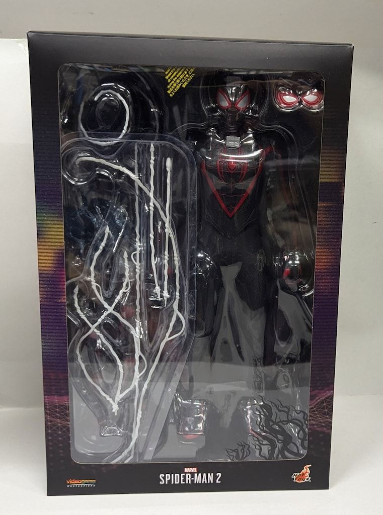 HOTTOYS MILES MORALES SUIT VGM 055