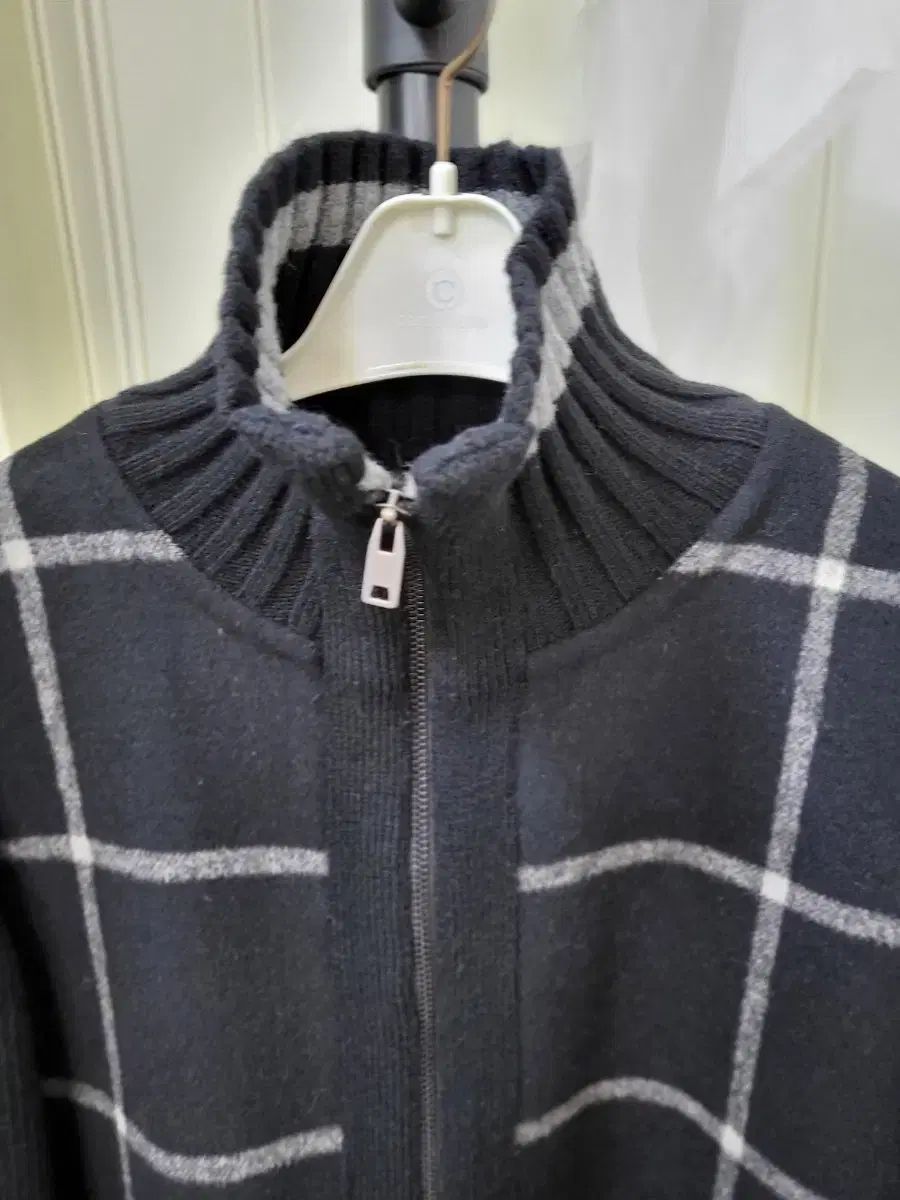 MC メイ ド ブラック CHECK ロング カーディガン